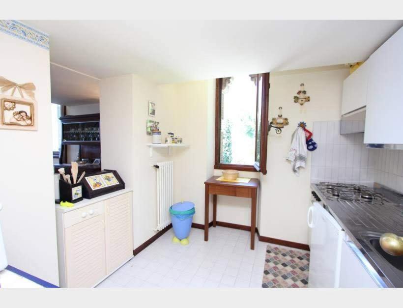 Charming Apartment Lake Front Acquaseria Ngoại thất bức ảnh