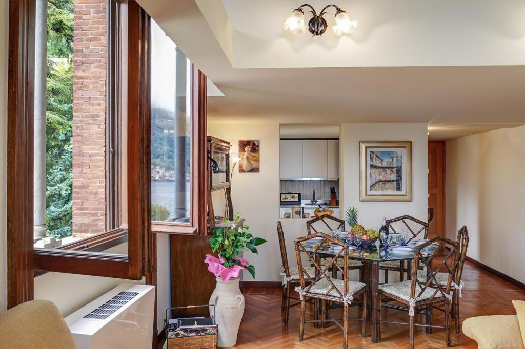 Charming Apartment Lake Front Acquaseria Ngoại thất bức ảnh