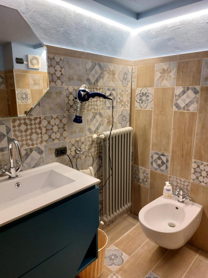 Charming Apartment Lake Front Acquaseria Ngoại thất bức ảnh